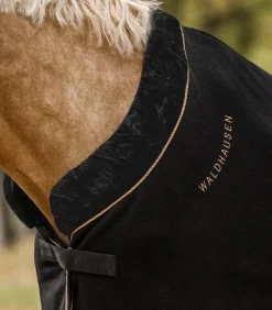 Waldhausen Abschwitzdecken></noscript>Fleecedecke Modern Rosé