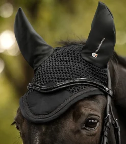 Waldhausen Fliegenhauben|Turnierschabracken & Fliegenohren></noscript>Fliegenohren Competition