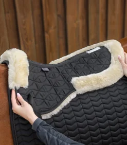 Waldhausen Lammfell|Weiteres Sattelzubehör><noscript><img width=