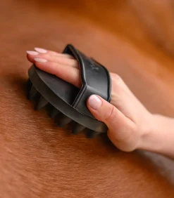 Waldhausen Putzzeug></noscript>Rubber Groomer Zauberstriegel