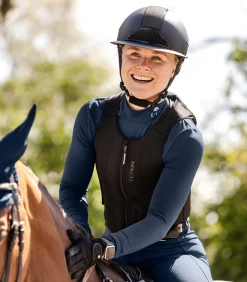 SWING Reithelme><noscript><img width=